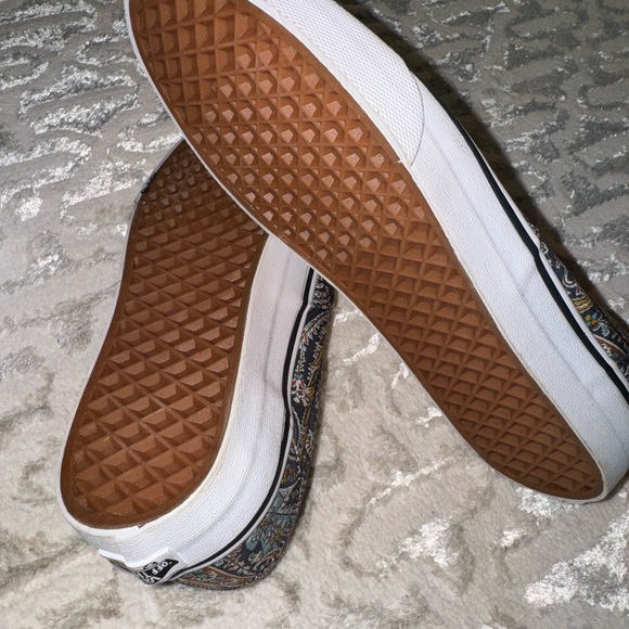 Men’s Vans Multicolor Paisley Sneakers size 8.5 - Picture 5 of 6